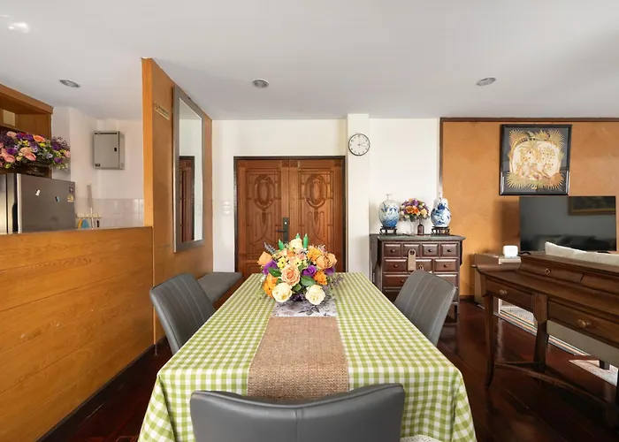 Star House Classic Style * Bangkok