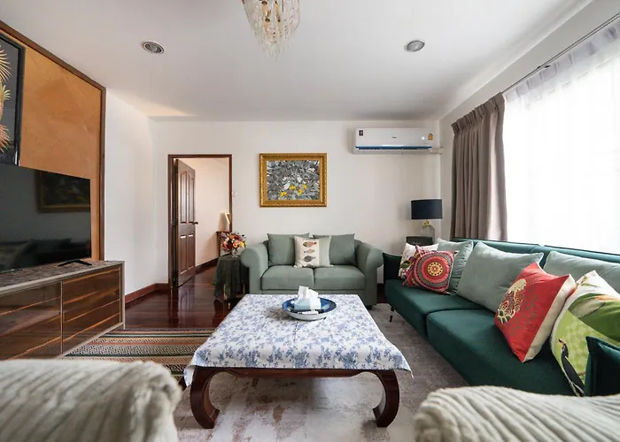 Star House Classic Style Homestay *