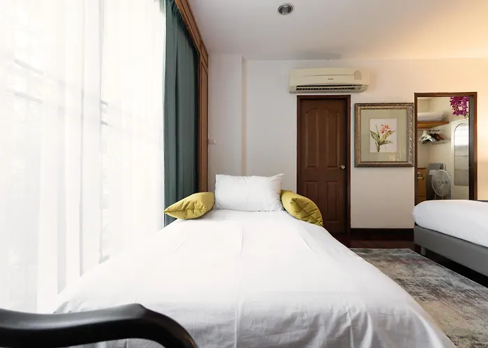 Star House Classic Style * Bangkok