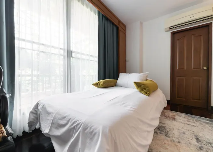 Homestay Star House Classic Style