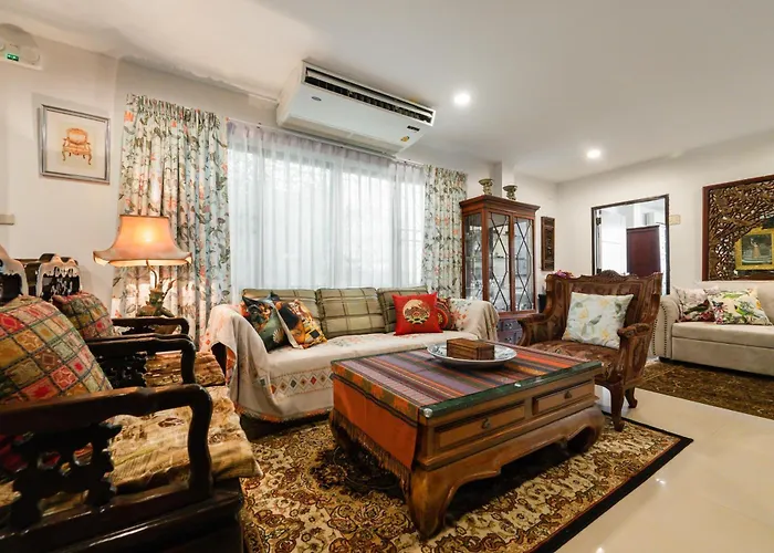 Star House Classic Style Homestay Bangkok