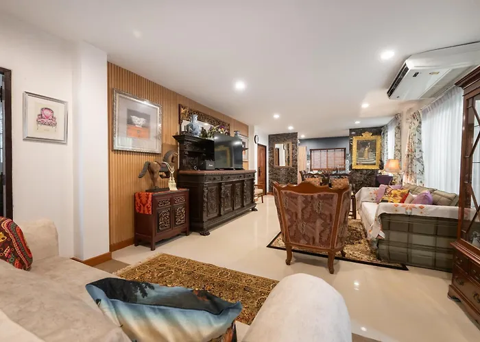 Star House Classic Style Homestay Bangkok